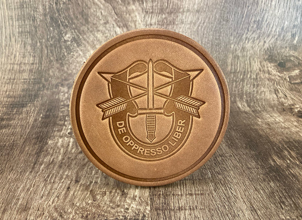 Spilla Distintivo Metallico US Special Forces – Motto De Oppresso Liber – Riproduzione Militaria